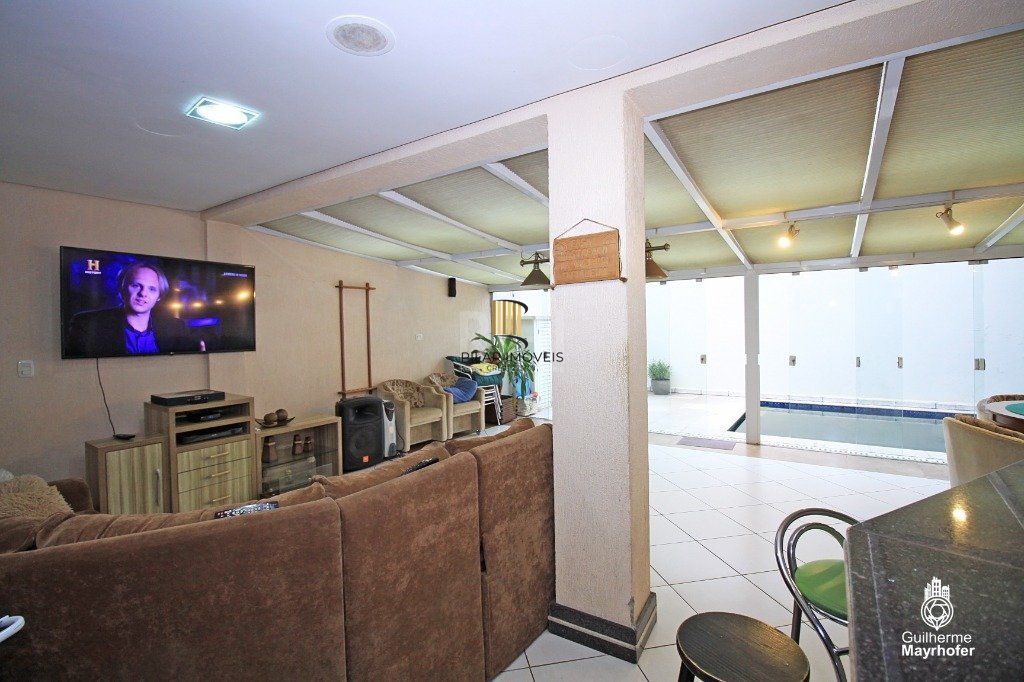 Casa Condominio para Venda - 320m², 3 dormitórios, sendo 2 suites, 3 vagas