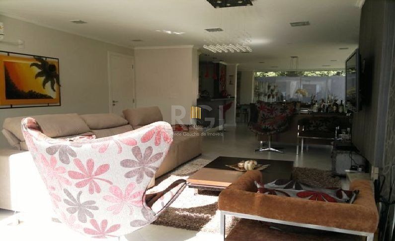 Casa Condominio para Venda - 380m², 3 dormitórios, sendo 3 suítes e 3 vagas