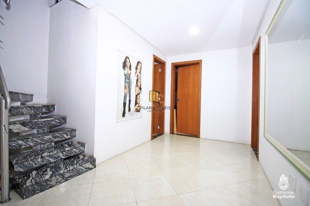 Casa Condominio para Venda - 320m², 3 dormitórios, sendo 2 suites, 3 vagas