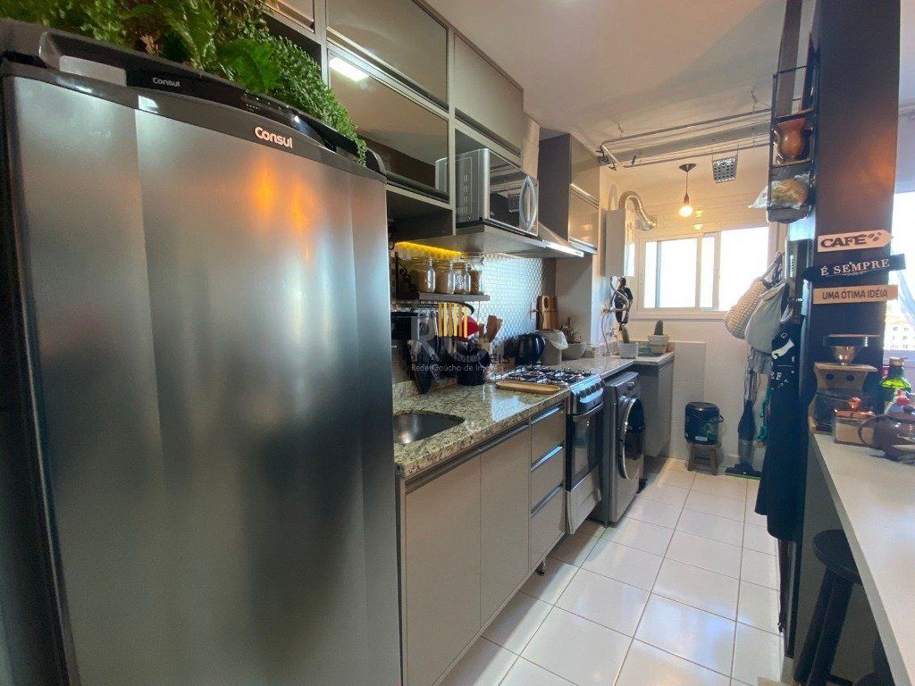 Apartamento para Venda - 65m², 2 dormitórios, sendo 1 suites, 1 vaga - Humaitá