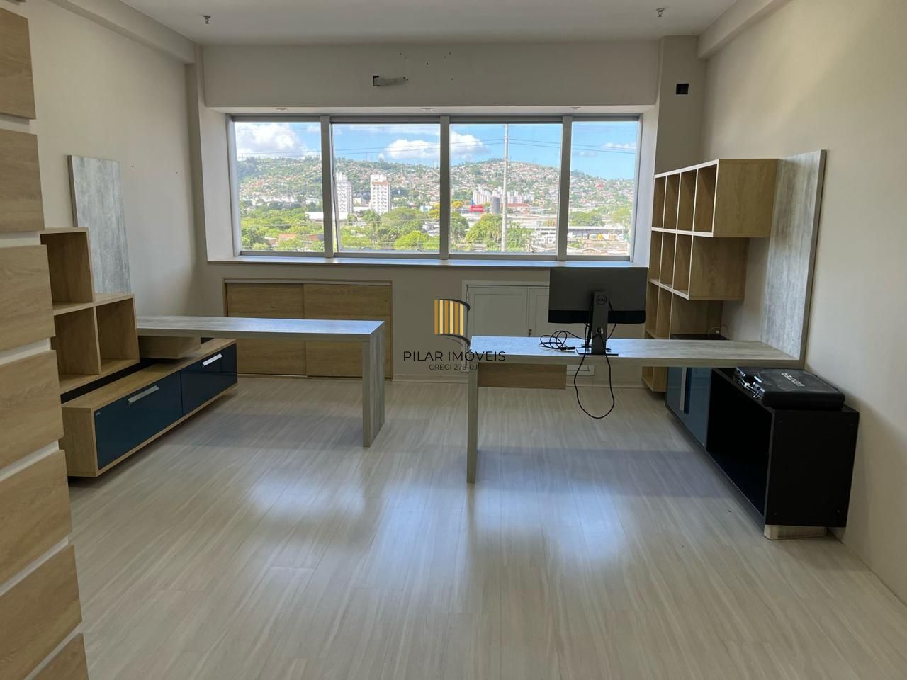 EXCELENTE SALA NO ROSSI BUSINESS