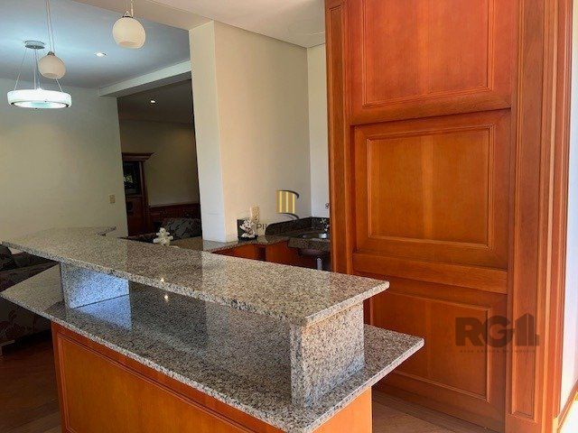 Apartamento 4 dormitórios no bairro Auxiliadora