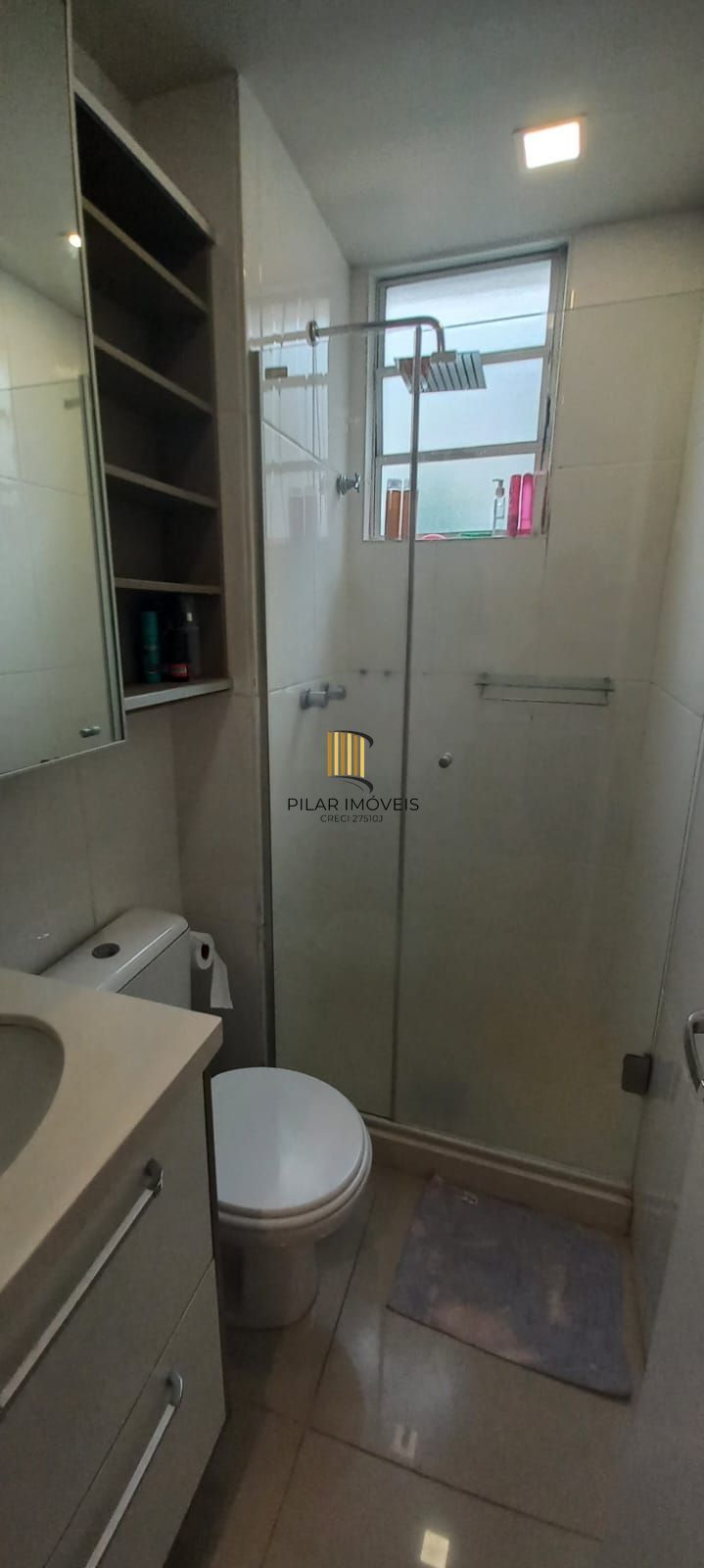 Apartamento dois dormitórios térreo no bairro Glória