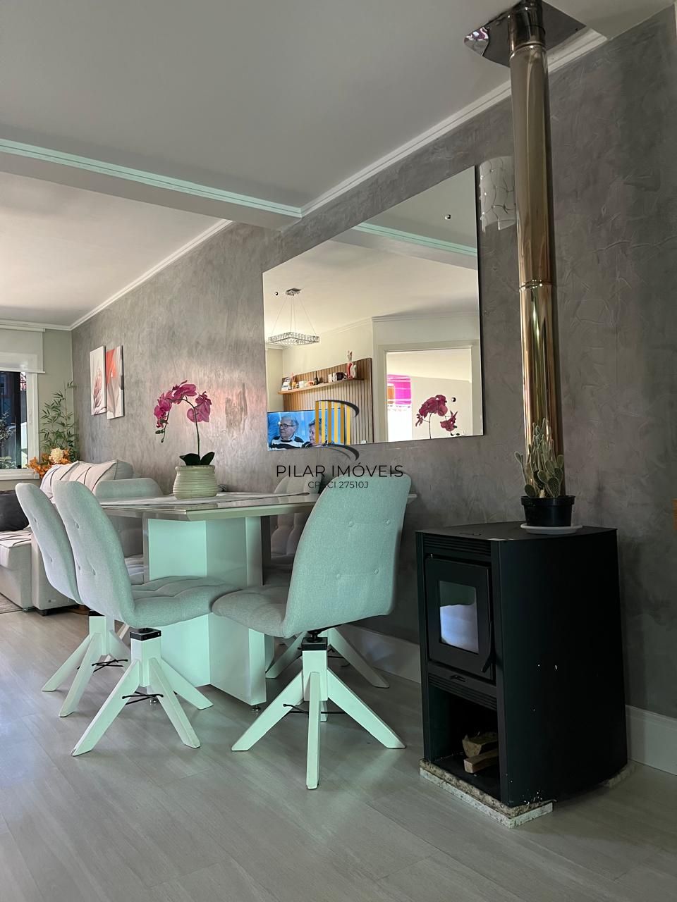 Casa 3 Dormitório(s) Bairro Hípica