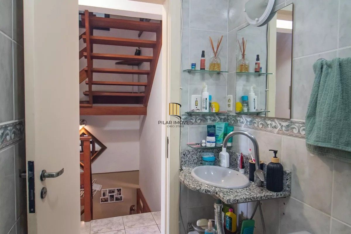 Casa de Condomínio 2 dormitórios no bairro Guarujá