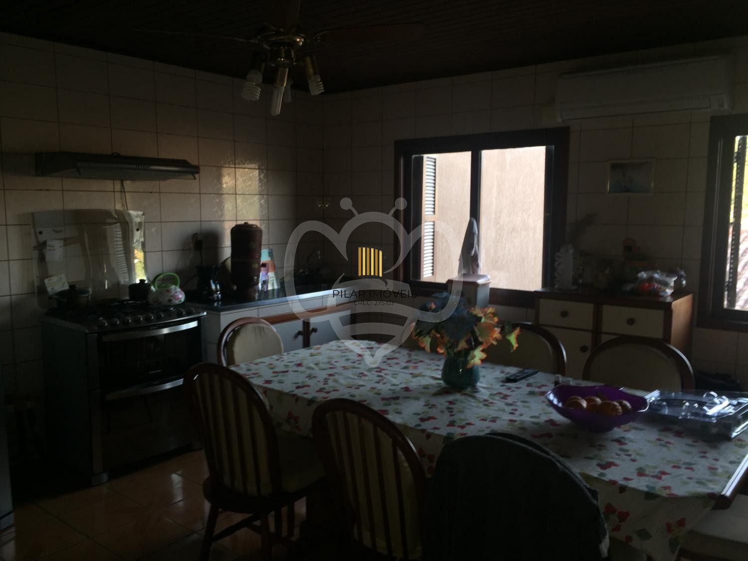 Casa para Venda - 265m², 4 dormitórios, 5 vagas - 