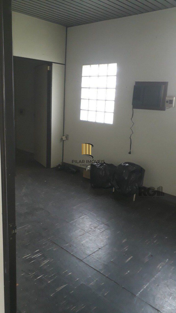 Casa 5 dormitórios no bairro Cavalhada