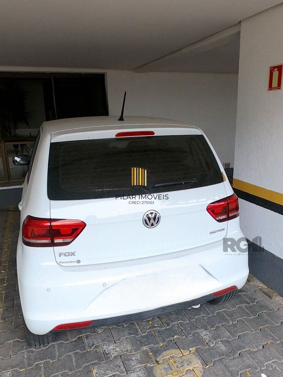 Apartamento 03 dormitórios com suite na Tristeza