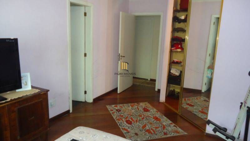 Casa para Venda - 400m², 4 dormitórios, sendo 1 suites, 4 vagas - Jardim Sabará