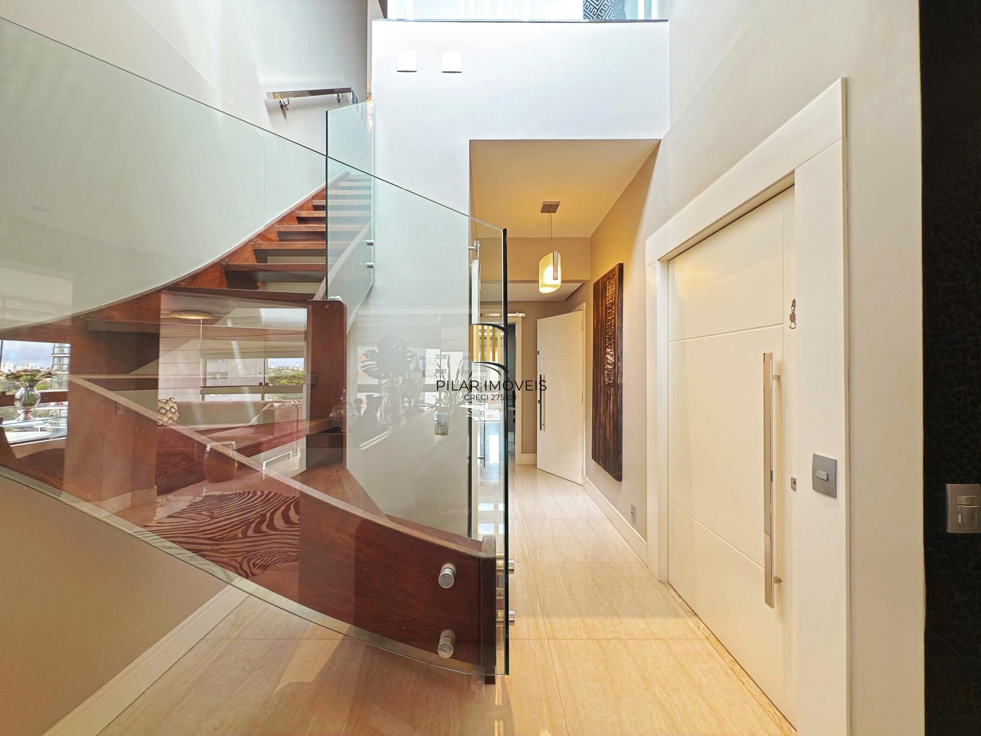 Cobertura na Av. Nilo Peçanha próximo ao Shopping Iguatemi com 3 dormitórios