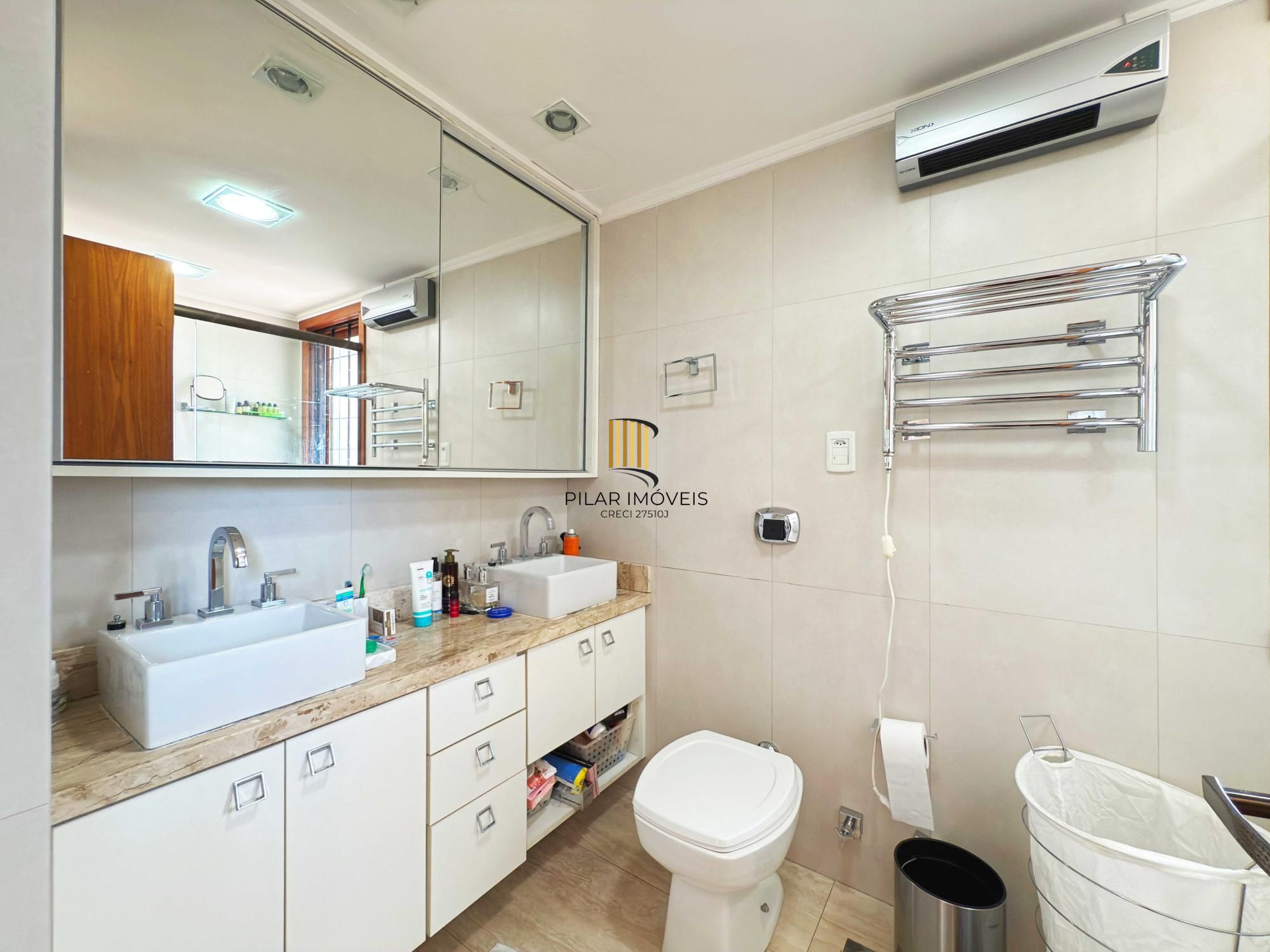 Apartamento 3 dormitórios no bairro Petrópolis