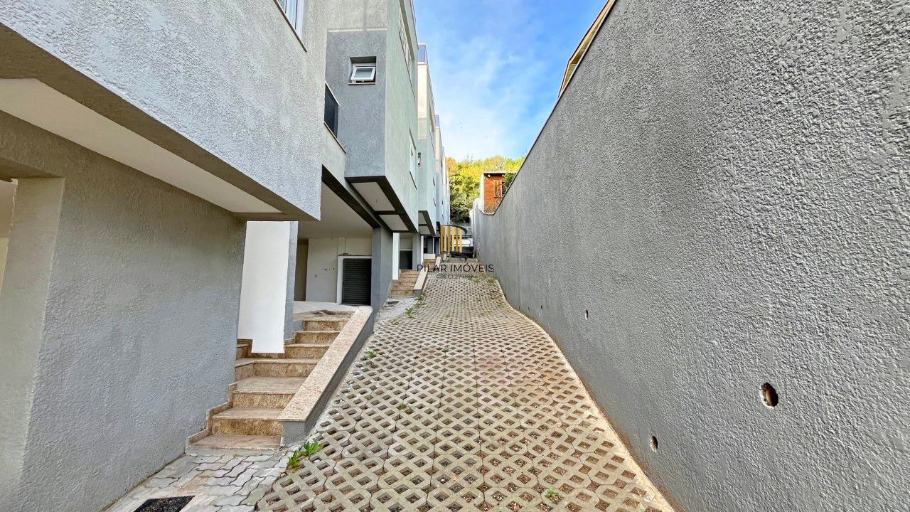 Casa de Condomínio 3 dormitórios no bairro Tristeza