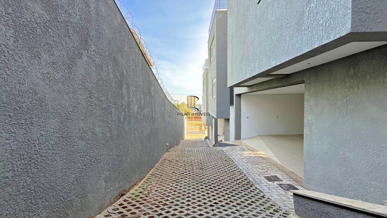 Casa de Condomínio 3 dormitórios no bairro Tristeza
