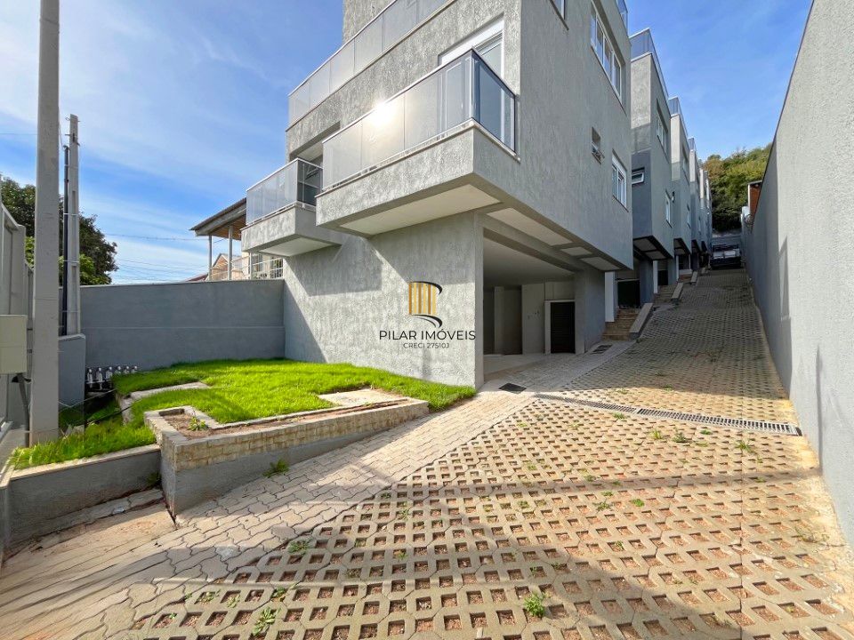 Casa de Condomínio 3 dormitórios no bairro Tristeza