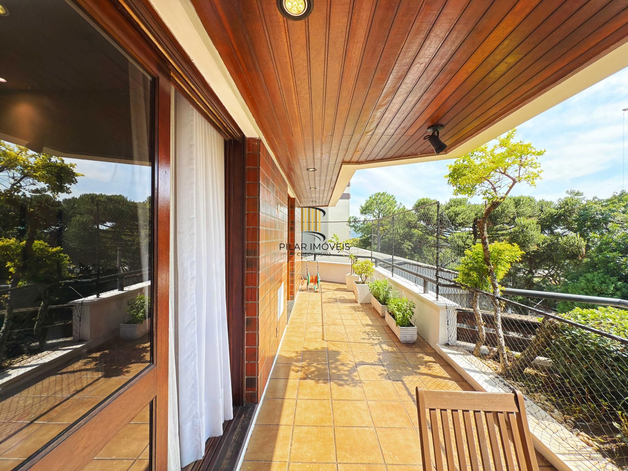 Apartamento 3 dormitórios no bairro Petrópolis