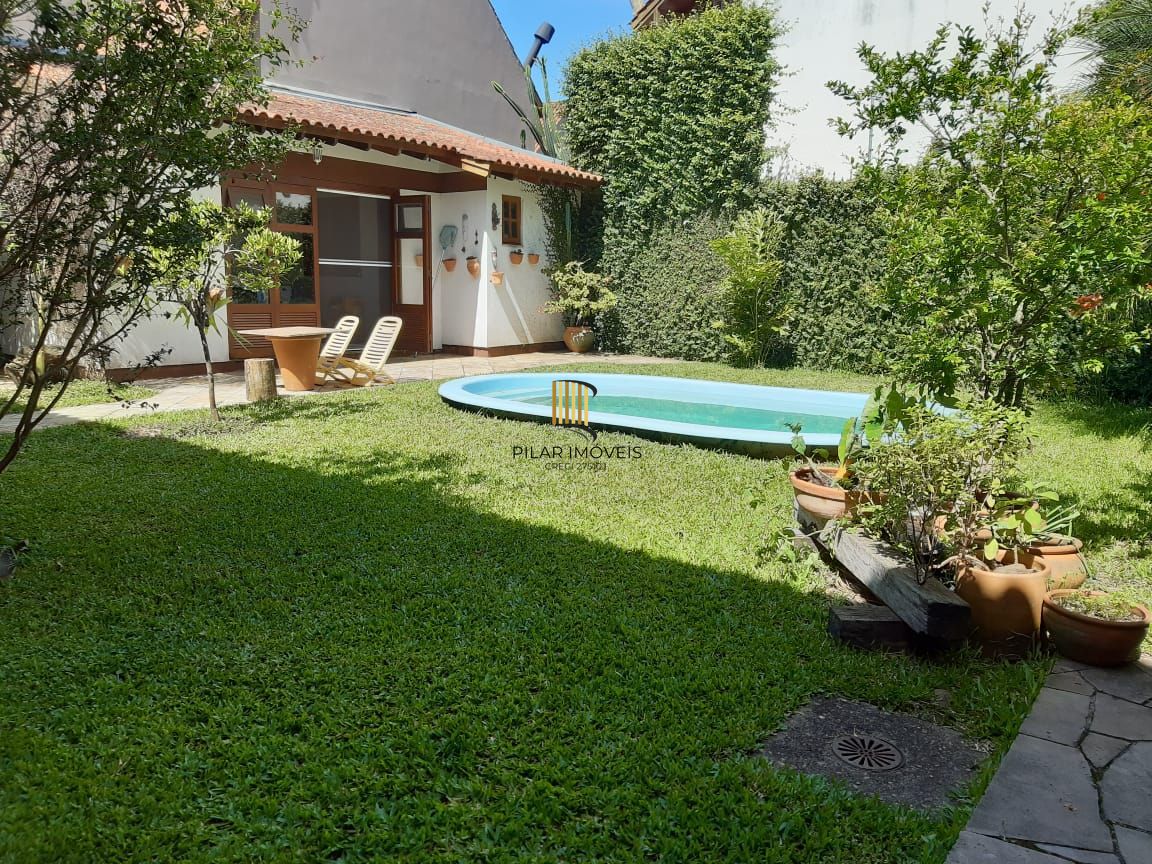 Casa a venda no Guarujá - Pilar Imóveis