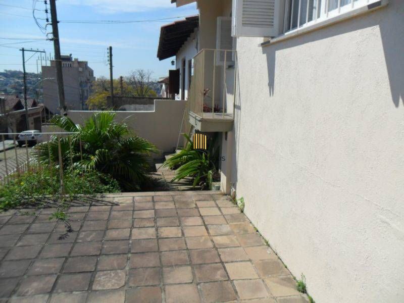 Casa para Venda - 348m², 3 dormitórios, sendo 1 suites, 2 vagas - Medianeira