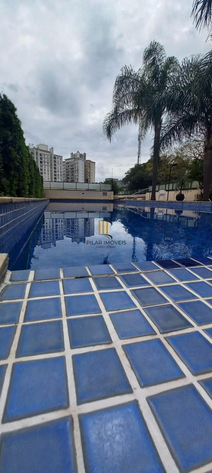 Apartamento de 3 dormitórios, 2 vagas cobertas, infra completa no Passo Da Areia