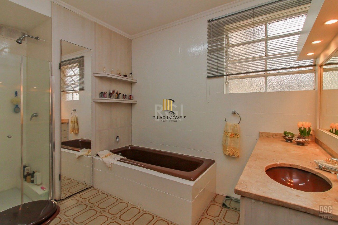 Apartamento para Venda - 144.13m², 3 dormitórios, 1 vaga - Centro Histórico