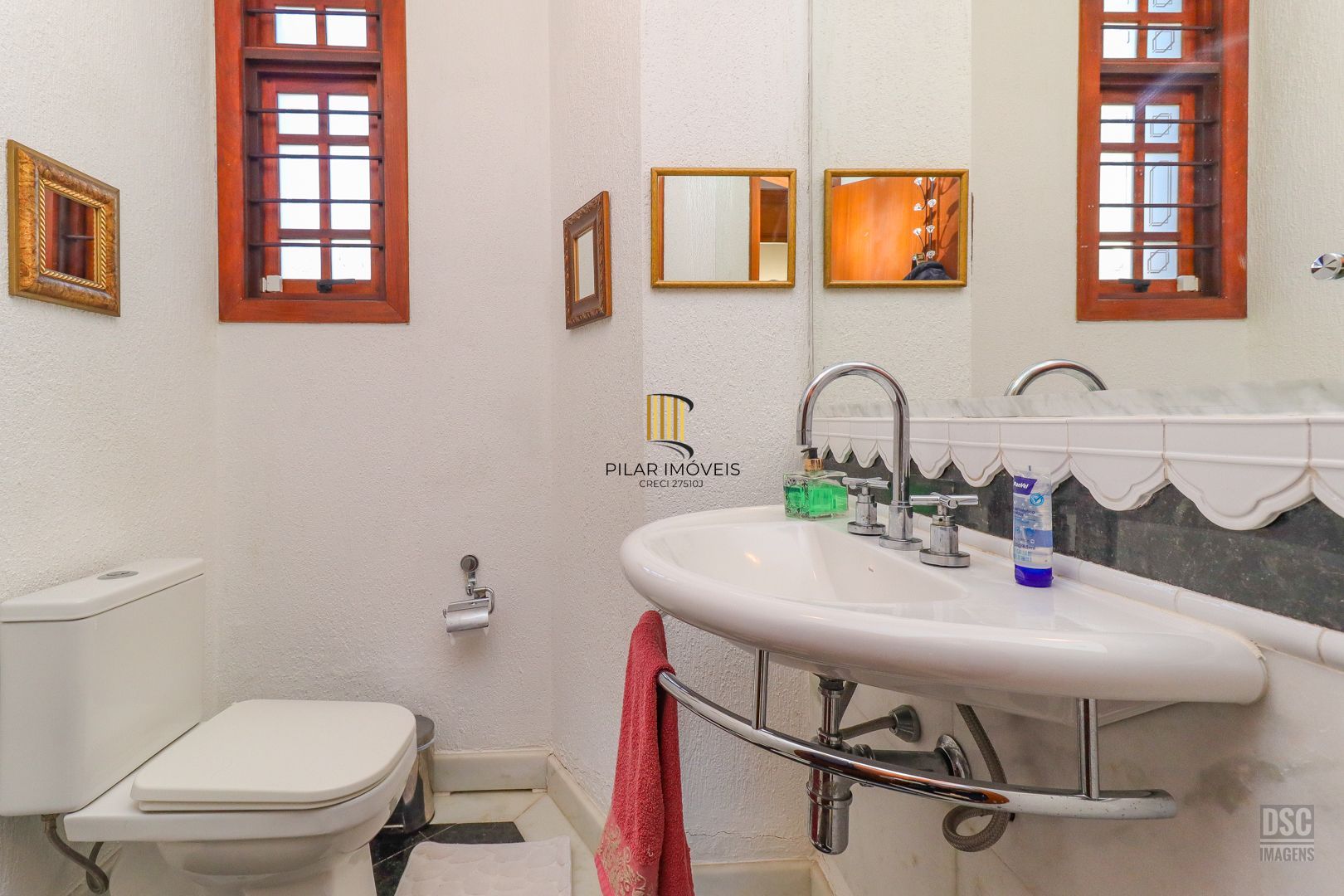 Casa 3 dormitórios no bairro Teresópolis
