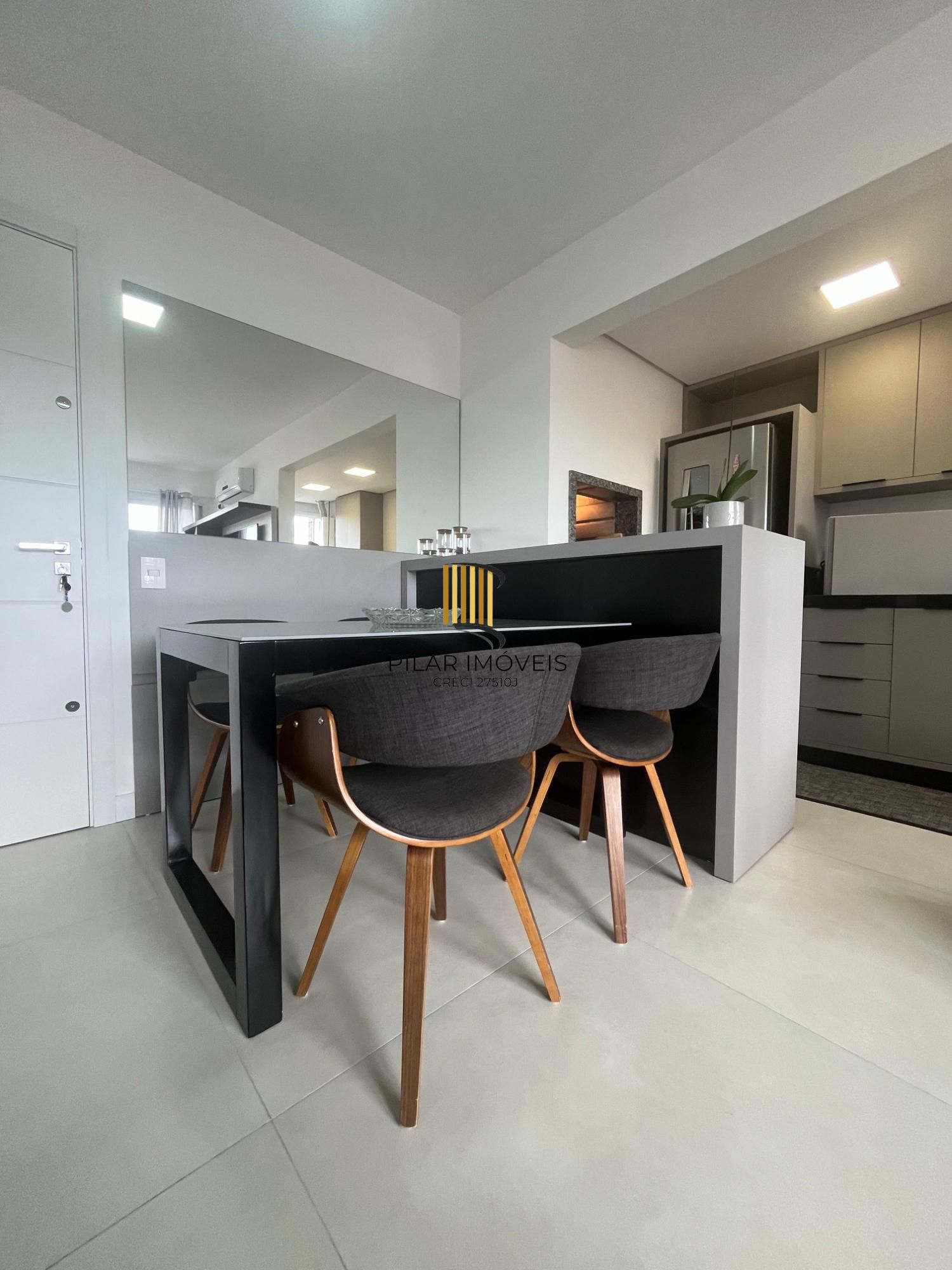 Apartamento 2 dormitórios no bairro Santo Antônio