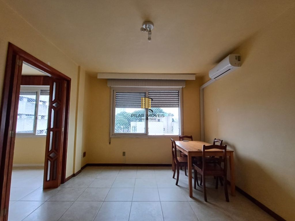 Apartamento a venda no bairro Menino Deus com 2 dormitórios