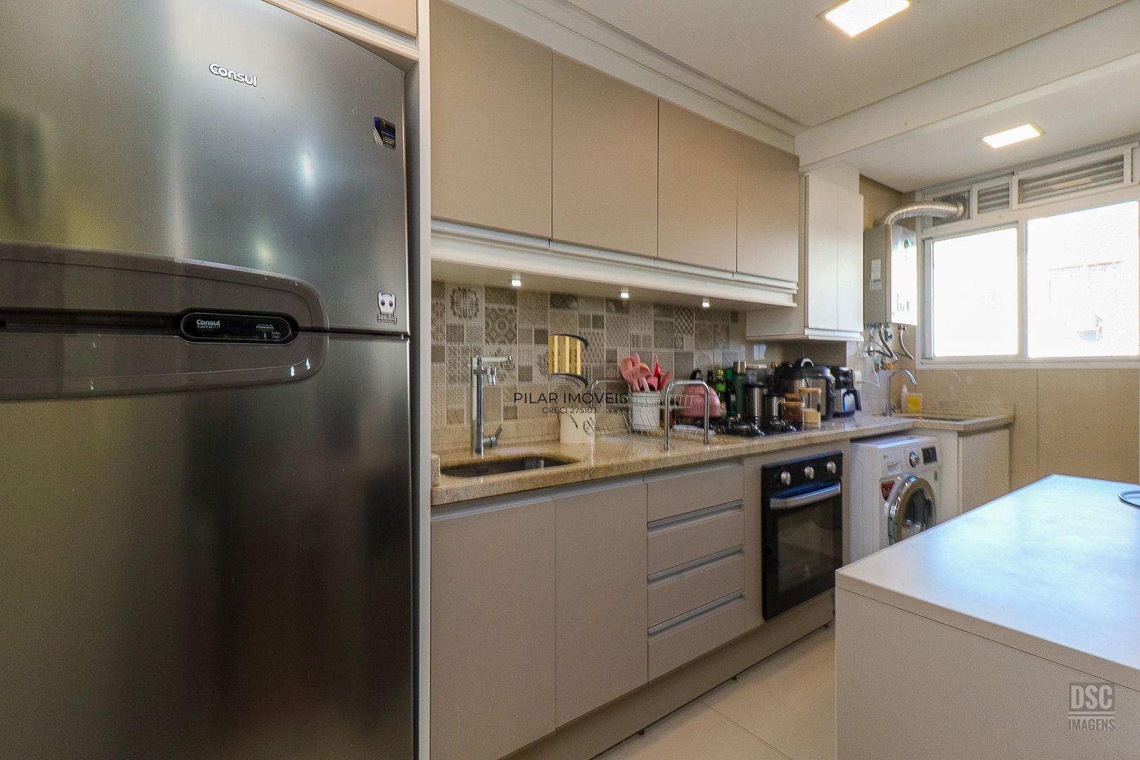 Apartamento aconchegante na Dr. Campos Velho | 2 dormitórios com vaga de garagem - Pilar Imóveis