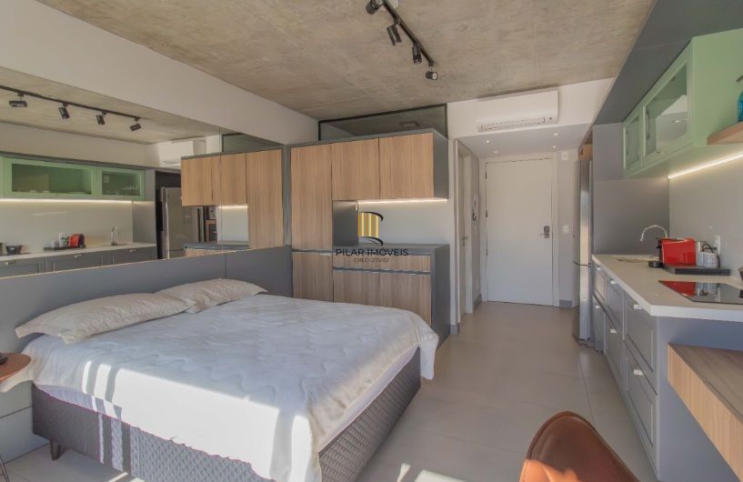 Apartamento studio mobiliado e equipado no bairro Menino Deus!