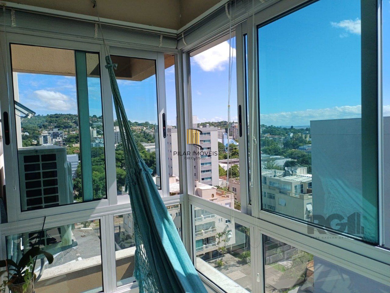 Apartamento 2 dormitórios no bairro Tristeza