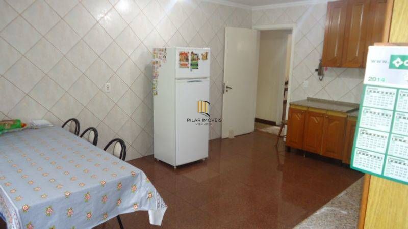 Casa para Venda - 400m², 4 dormitórios, sendo 1 suites, 4 vagas - Jardim Sabará