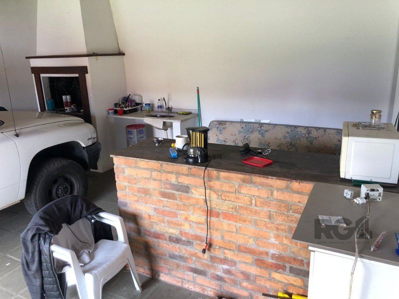 Casa 5 dormitórios no bairro Ipanema