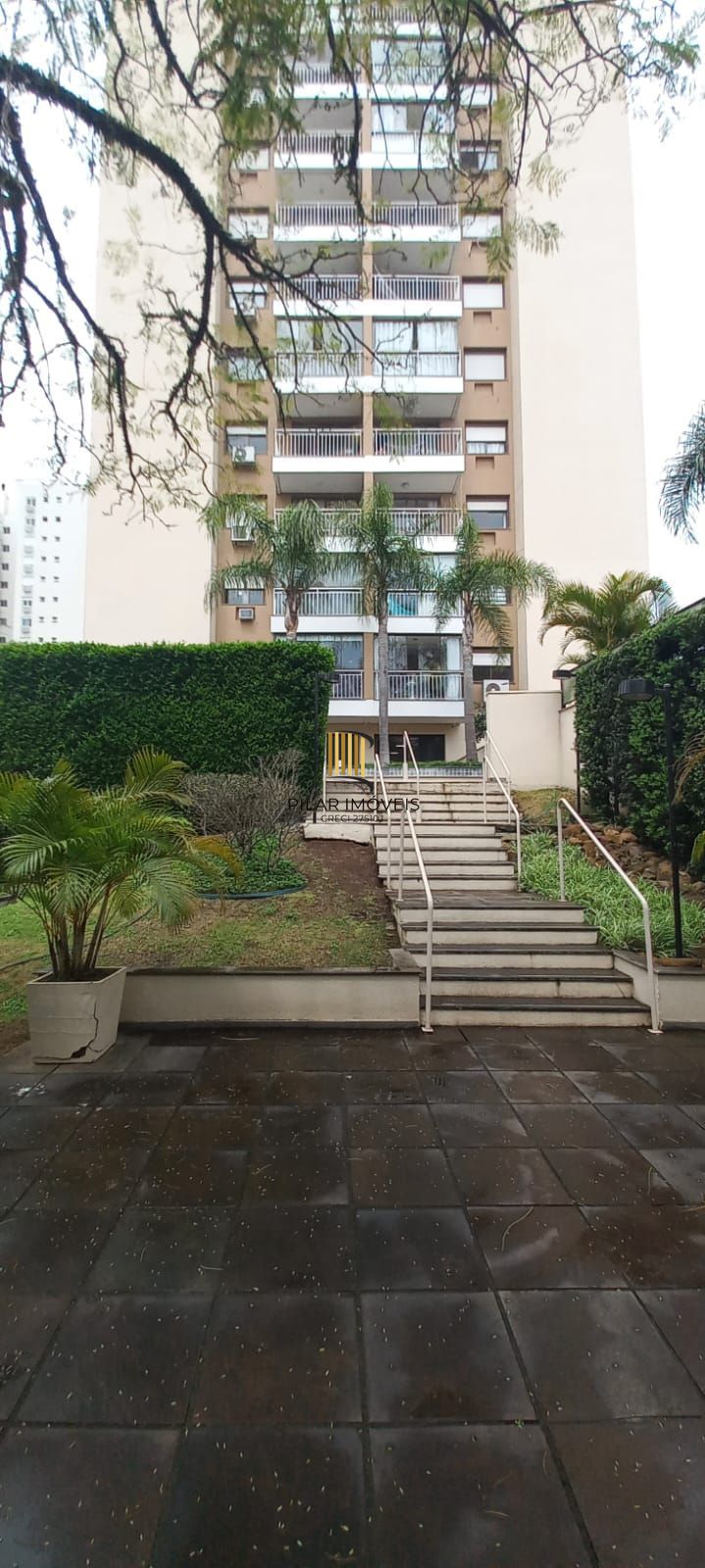 Apartamento de 3 dormitórios, 2 vagas cobertas, infra completa no Passo Da Areia