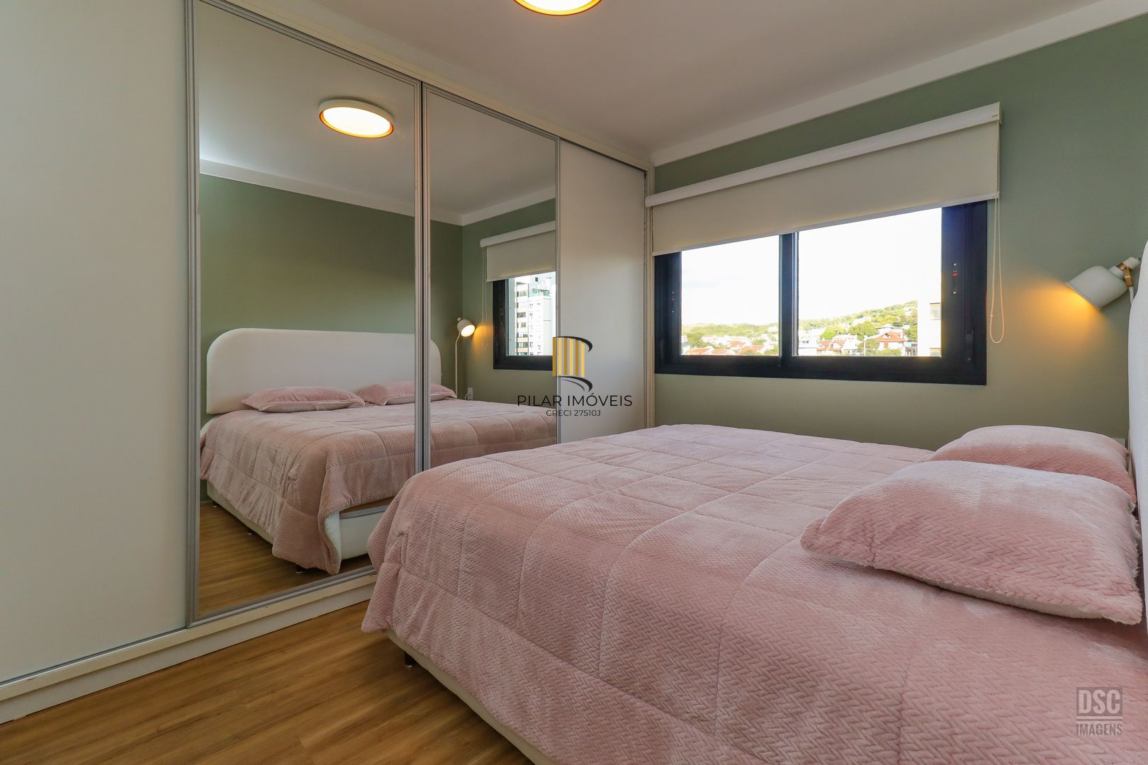 Apartamento 3 Dormitórios no Bairro Tristeza - Infra Lazer com Piscina Térmica