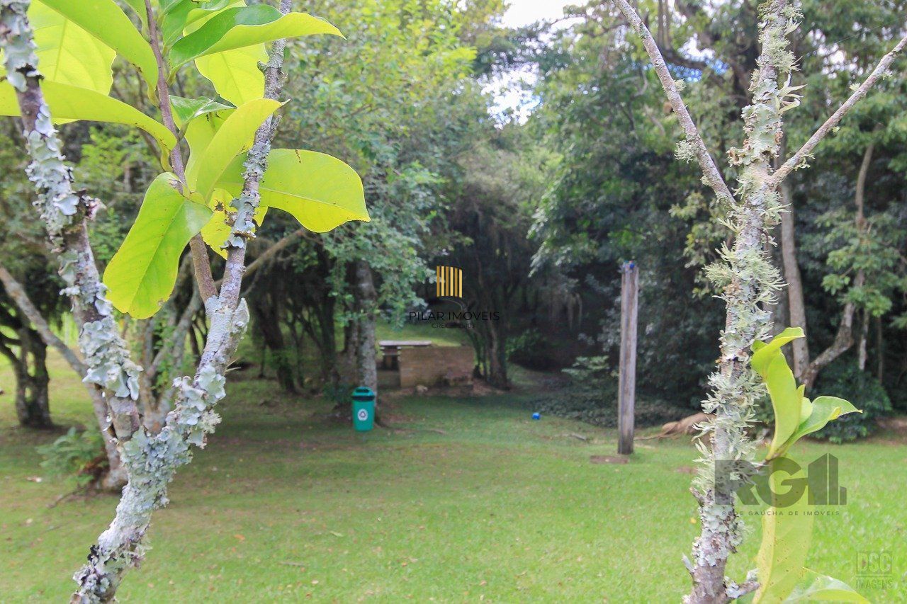 Casa de Condomínio 3 dormitórios no bairro Campo Novo
