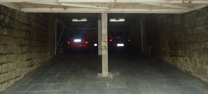 Casa para Venda - 400m², 4 dormitórios, sendo 1 suites, 4 vagas - Jardim Sabará
