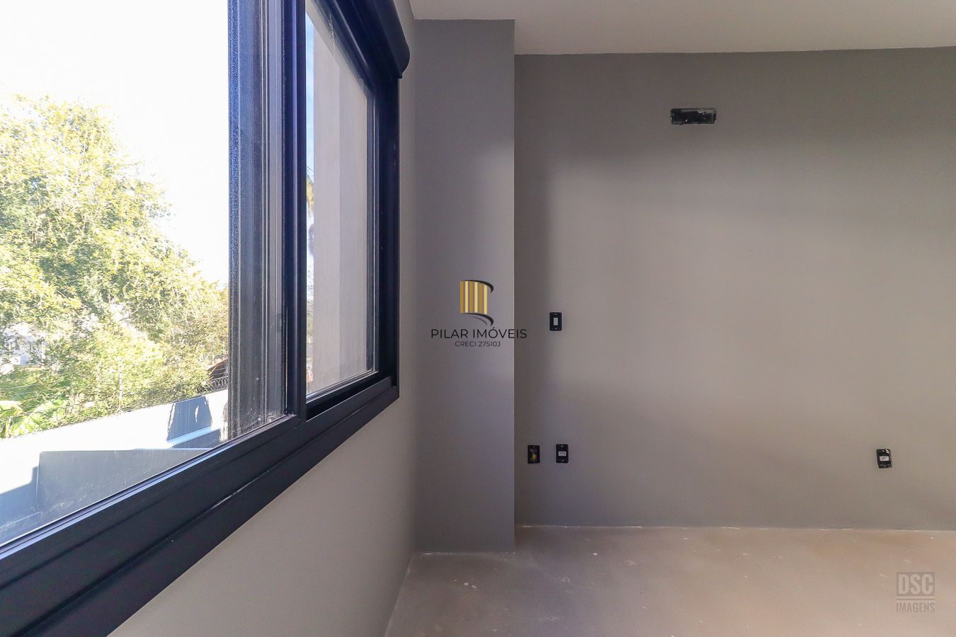 Casa 3 dormitórios no bairro Tristeza