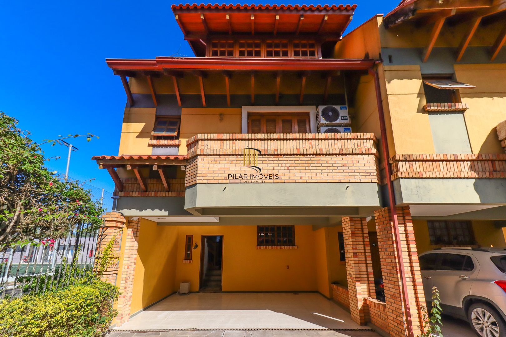 Casa em condomínio 4 dorms a venda na Av. Coronel Marcos,  Pedra Redonda, POA