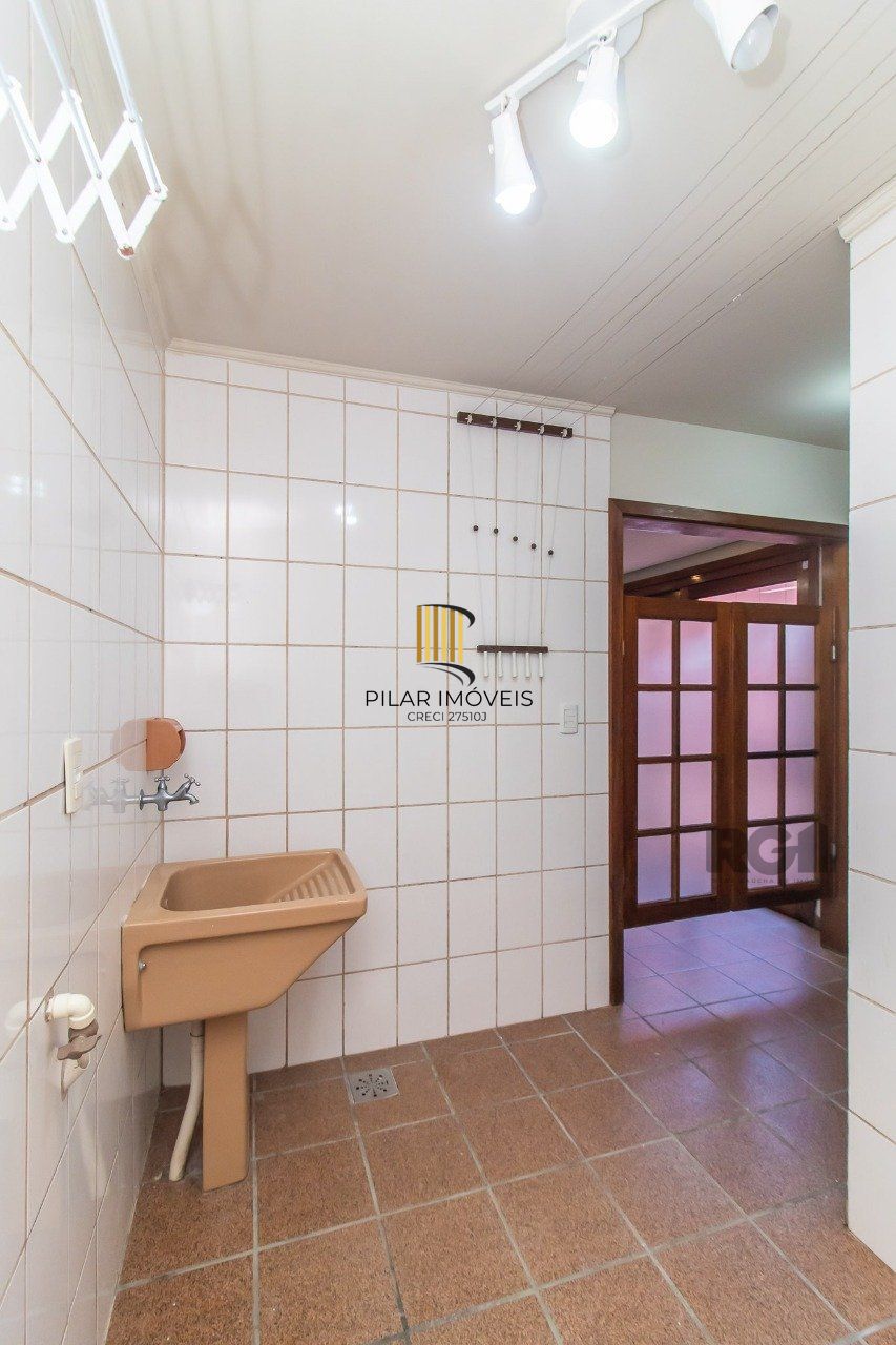 Casa de Condomínio 3 dormitórios no bairro Menino Deus
