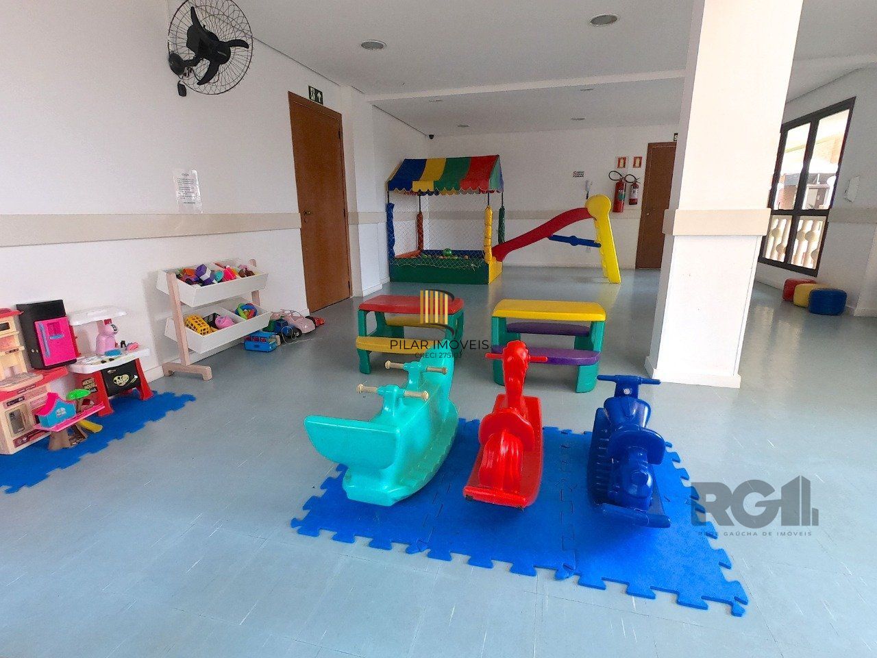 Apartamento 03 dormitórios com suite na Tristeza