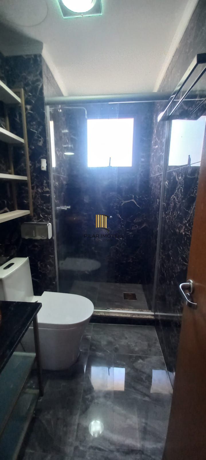 Apartamento de 3 dormitórios, 2 vagas cobertas, infra completa no Passo Da Areia