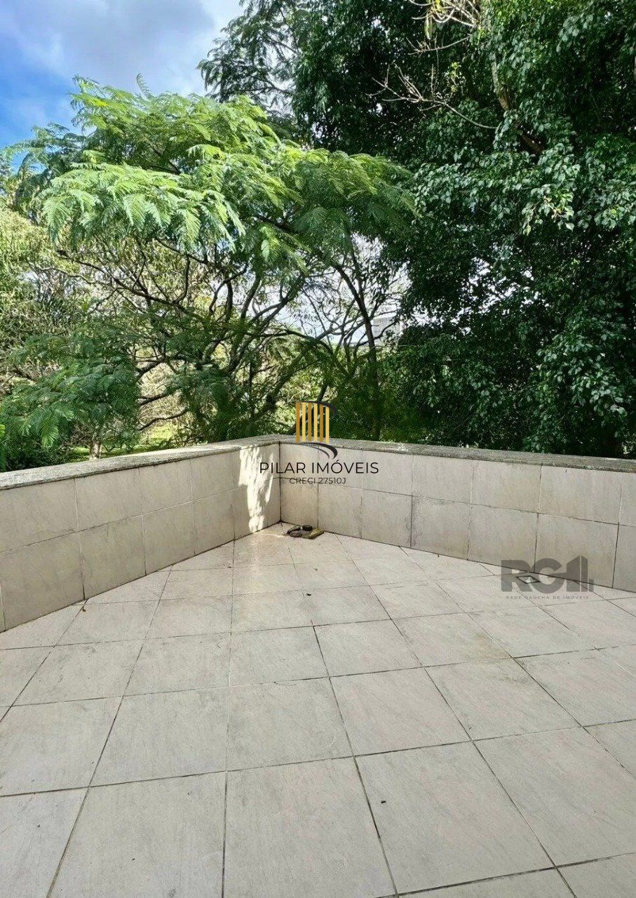 Casa 3 dormitórios no bairro Ipanema