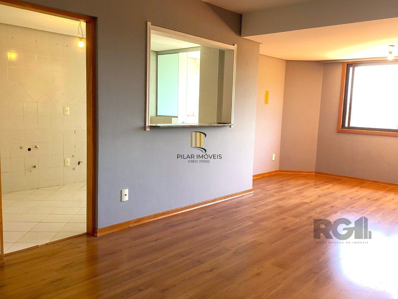 Apartamento 3 dormitórios, sendo 1 suíte, no bairro Cristal, Porto Alegre-RS.