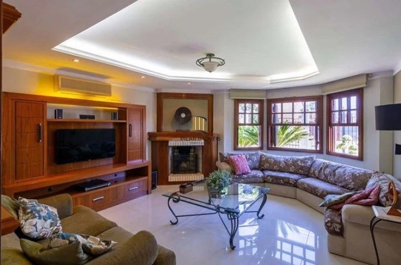 Casa 3 dormitórios no bairro Ipanema