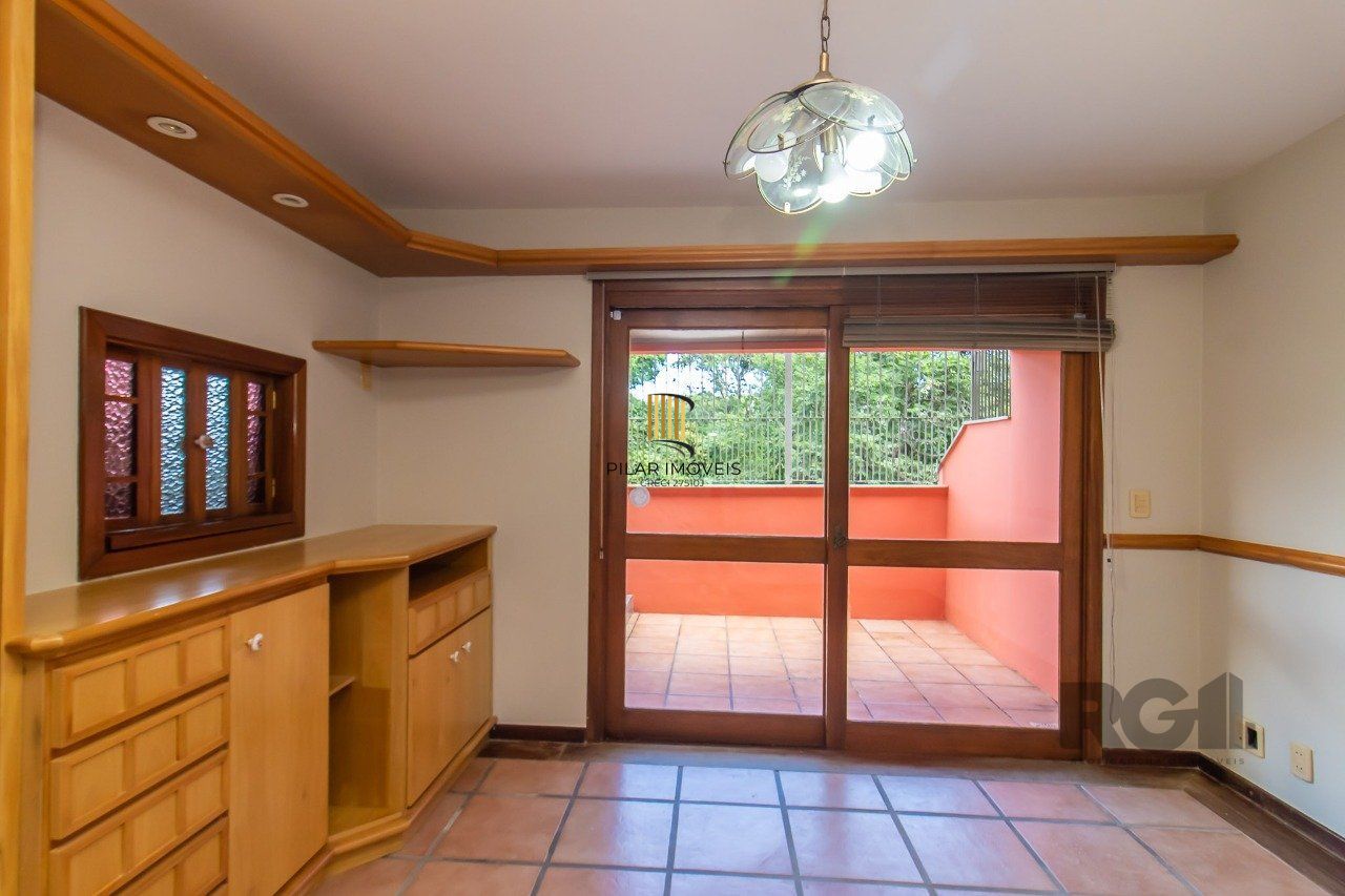 Casa de Condomínio 3 dormitórios no bairro Menino Deus