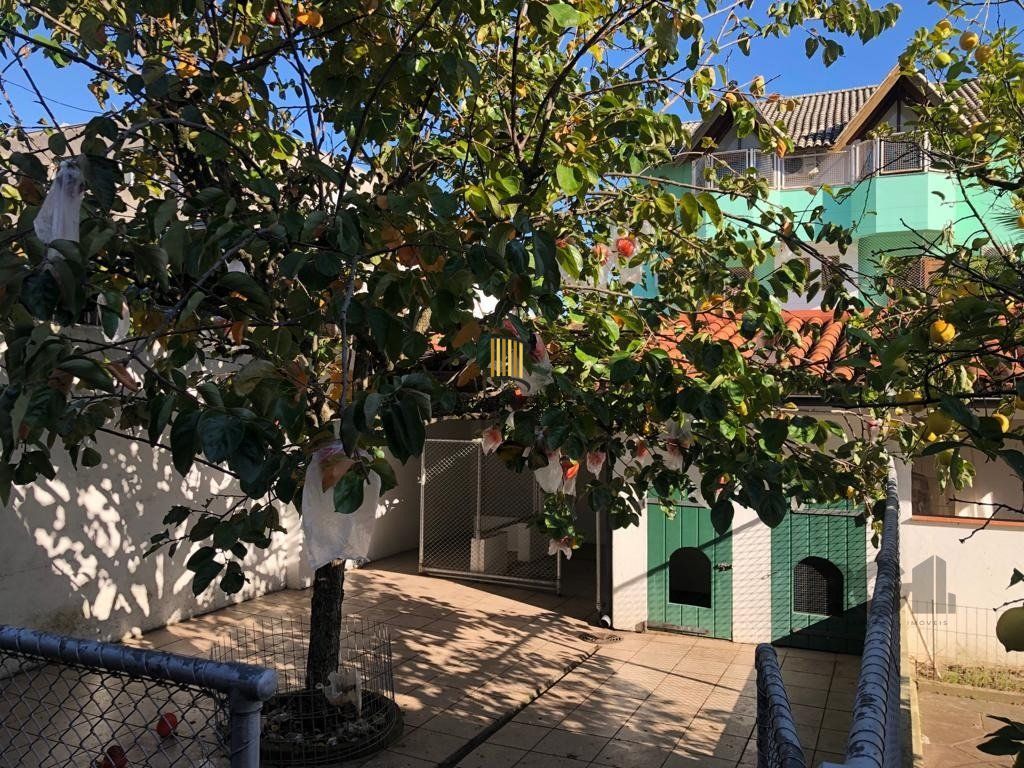 Casa 4 Dormitório(s) Bairro Menino Deus