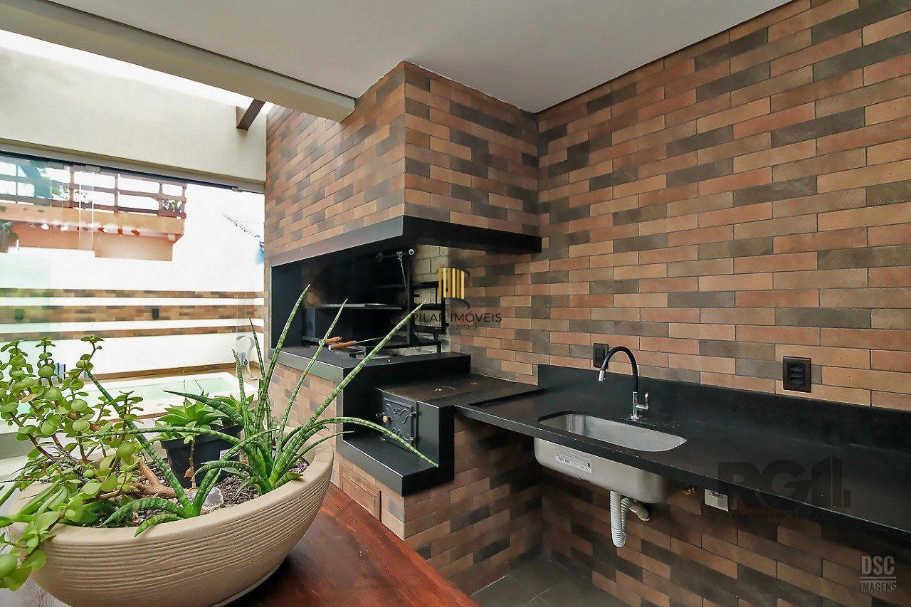 Casa de Condomínio 3 dormitórios no bairro Vila Nova