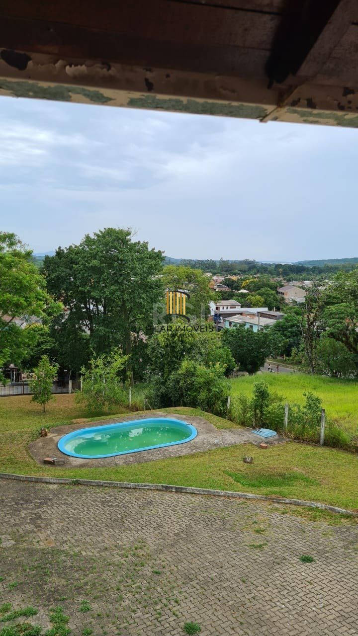 Sobrado para Venda - 200m², 3 dormitórios, sendo 1 suites, 3 vagas - Belém Novo