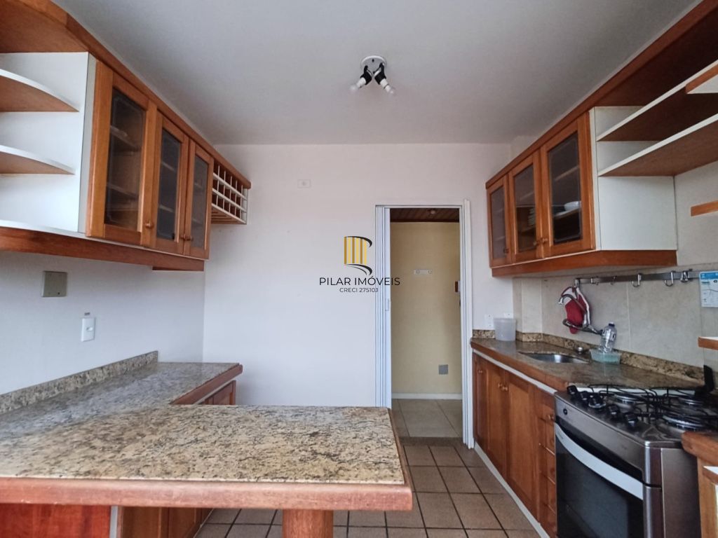 Apartamento a venda no bairro Menino Deus com 2 dormitórios