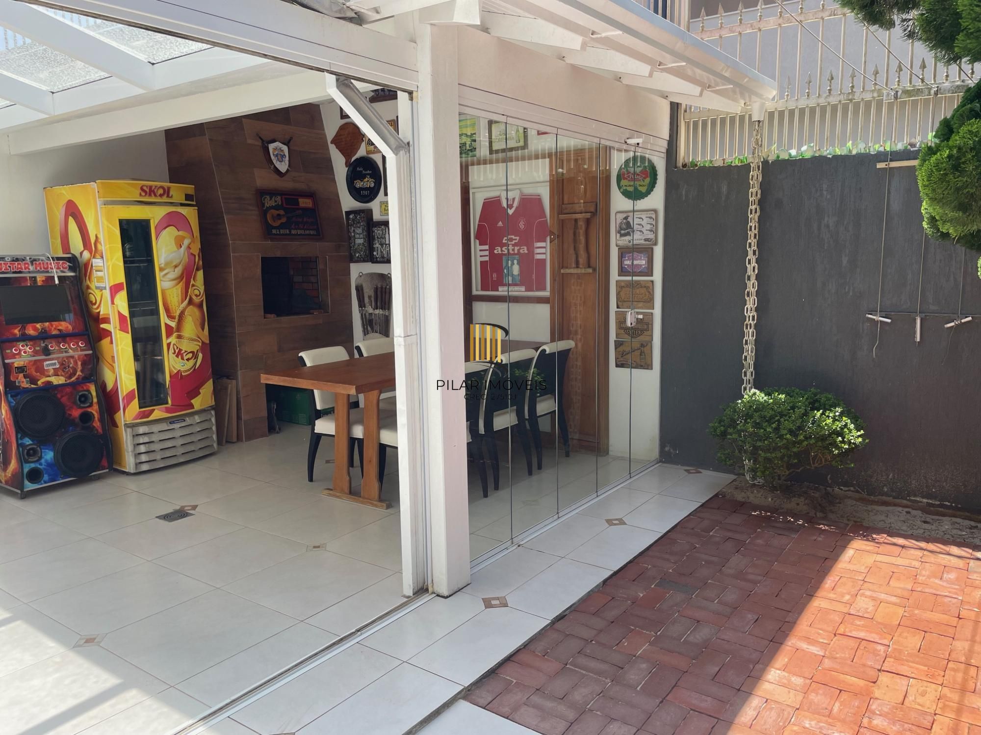 Casa 4 dormitórios no bairro Centro