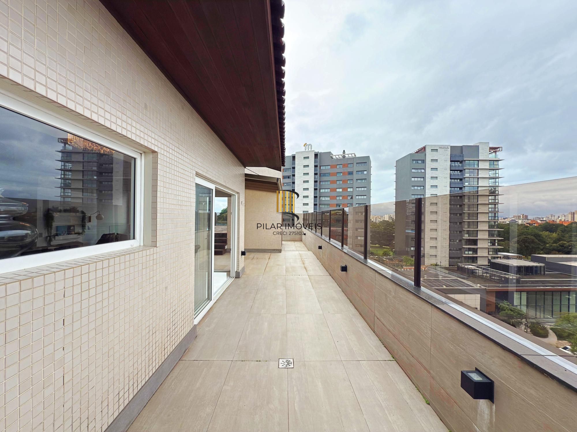 Cobertura na Av. Nilo Peçanha próximo ao Shopping Iguatemi com 3 dormitórios